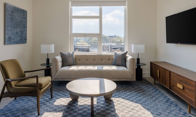 Truxton Circle Apartment | Sonder Vicino | One-Bedroom Apartment w/ Balcony