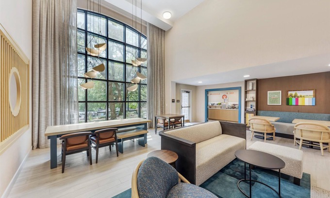 Gateway Hotel | Sonesta ES Suites Austin The Domain Area