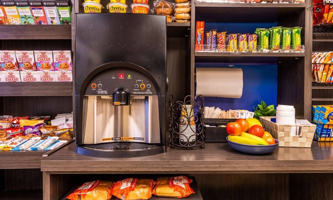 Libertyville Hotel | Sonesta Simply Suites Chicago Libertyville
