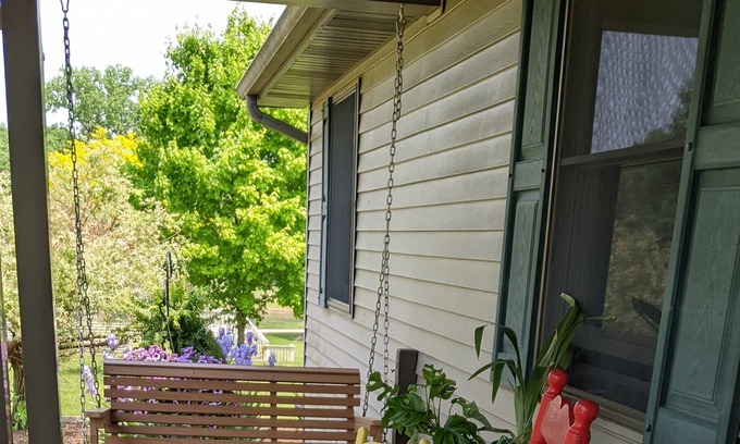 Shipshewana Bed & Breakfast | Songbird Haven #4 @ Miriam's Bed n Breakfast