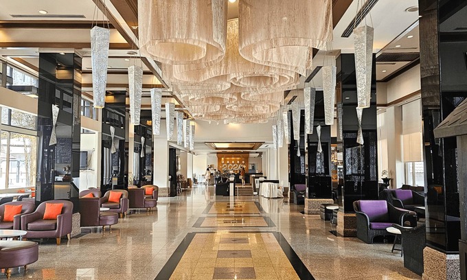 Suphan Buri Hotel | Songphanburi Hotel