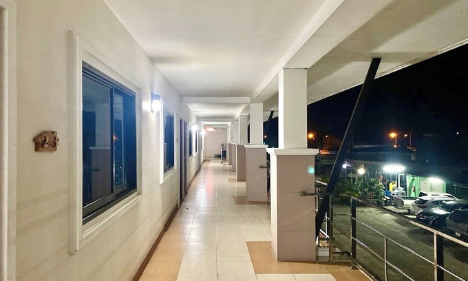 Tha Wang Thong Hotel | Songsak Phayao