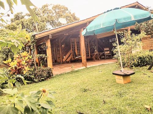 Arroio House | Sonho de Casa Colonial no caminho da Barra Ibiraquera