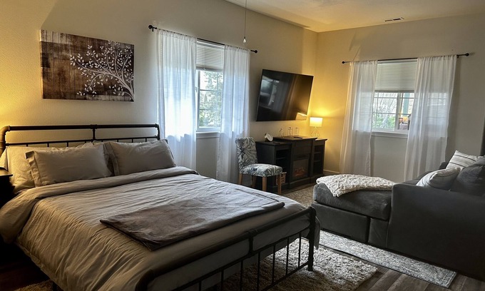 Aberdeen Apartment | Sonia's Guest Suite in Montesano -Gateway to Olympic National Park