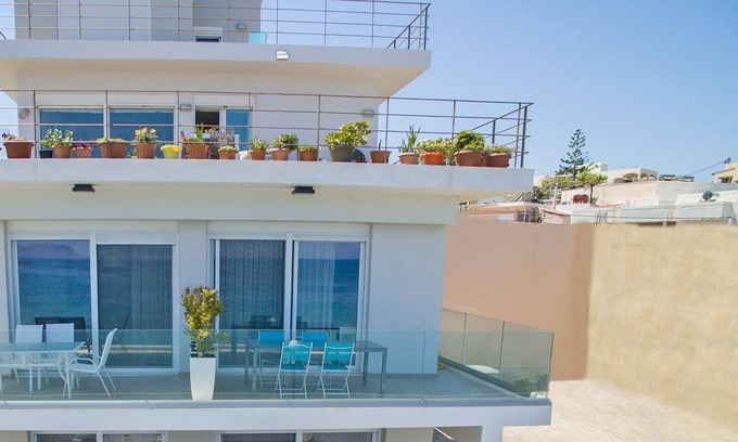 Agii Apostoli Apartment | Sonja 1 apartment,pool,Beachfront,Chania