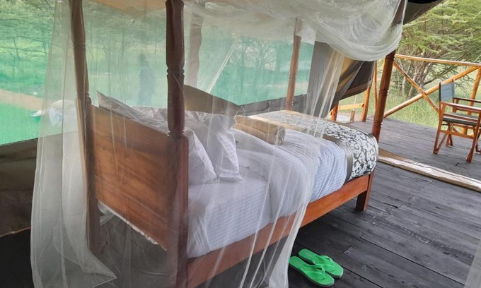 Kenya Bed & Breakfast | Sonkoi Tent Safari Camp