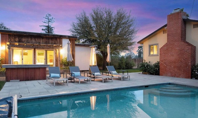 Sonoma House | Sonoma Vineyard House, Pool Hot Tub near Plaza