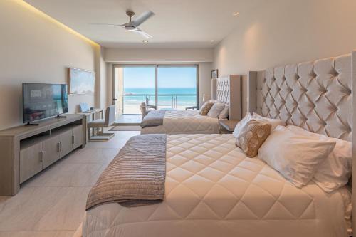 Bella Vista House | Sonoran Star Resort Hotel Studio Room 2 Queen Beds Rocky Point