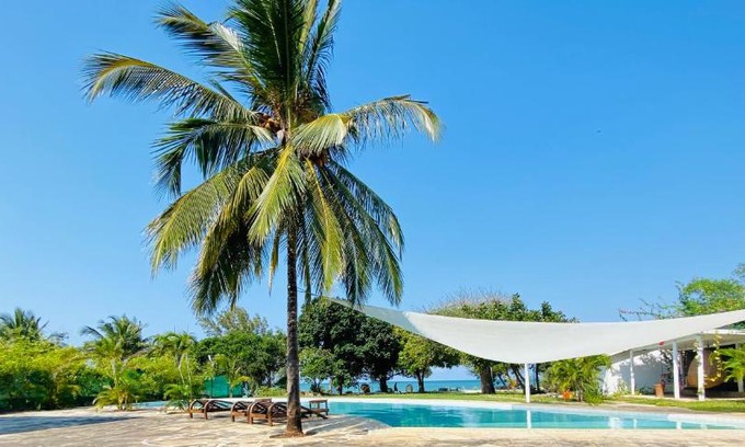 Galu Hotel | Sonrisa Villas