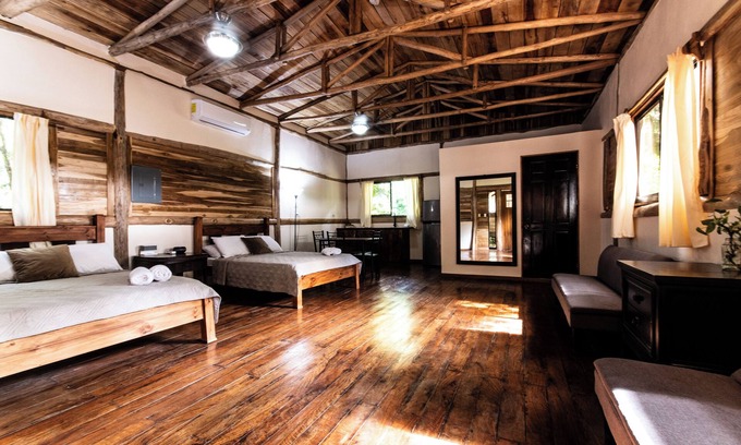 Canafistula House | Soothing Pochote country house with WiFi in Cañafistula