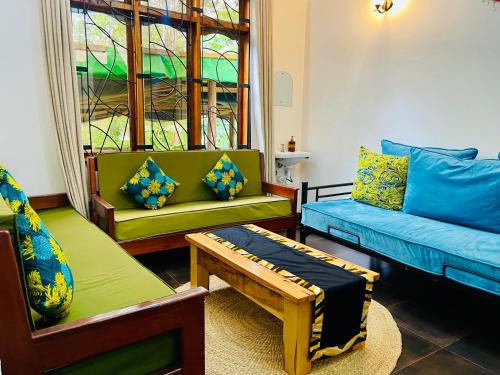 Moshi House | Sophie Homestay