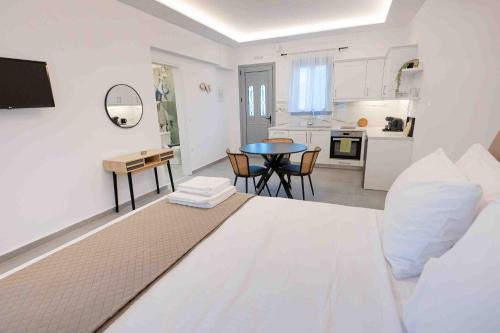 Poros Apartment | Sophie's Apartments 3&4