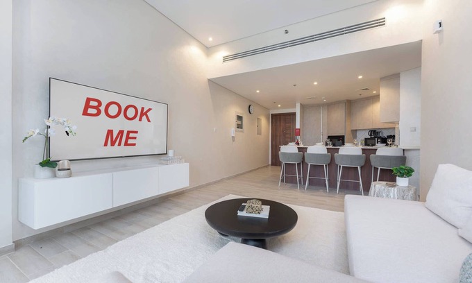 Jumeirah Village Circle Apartment | Sophisticated 1 bedroom apartment that sleeps 4 in JVC!