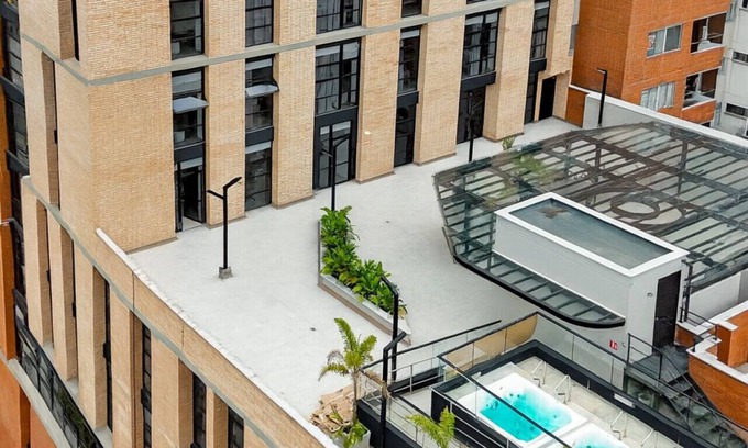 San Diego Apartment | Sophisticated 1BR Apt – Cowork +Hot Tub in Poblado