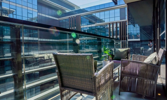 Al Wasl Apartment | Sophisticated 1BR in City Walk