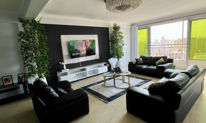 Kisutu Apartment | Sophisticated 4-Bed Central Business District Retreat with City Views