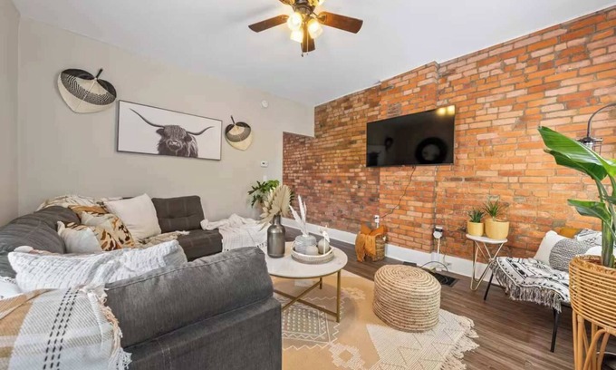 Downtown Columbus House | Sophisticated Boho Condo Walkable Columbus