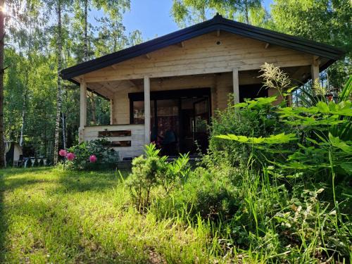 Rybno House | Sosnowa Odnowa - domek na Mazurach z sauną i balią