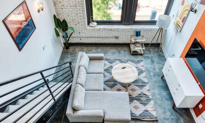 West Philadelphia Apartment | Sosuite | Studio Loft w W/D, Gym, Lounge
