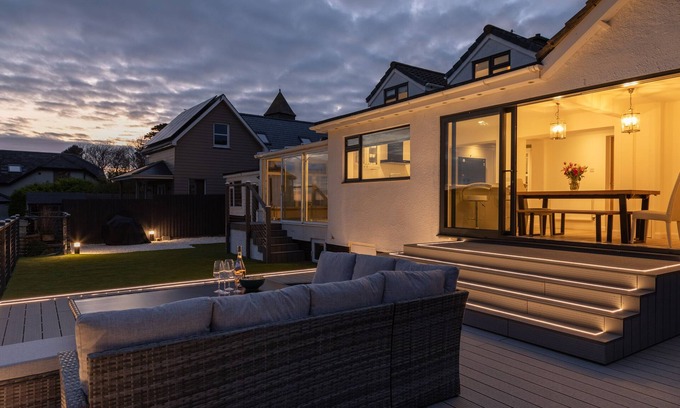 Burgh Island House | SOU WEST, pet friendly, character holiday cottage in Hope Cove