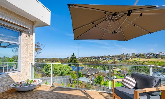 Torquay House | Soul Escape Sea and Valley Views