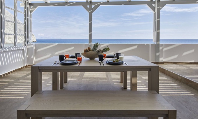 Perissa Villa | Soultouch Beachfront Villa