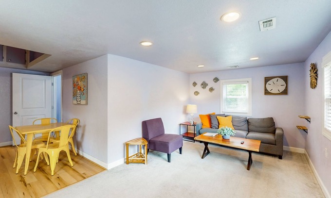 Spindrift Banks House | Sound-side home near beach with new private hot tub, streaming, decks, W/D, AC