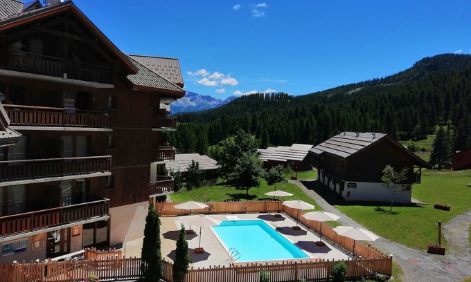 Puy-Saint-Vincent Condo | SOUTH ALPES APARTMENT PUY SAINT VINCENT 1800 M Ski resort summer/winter
