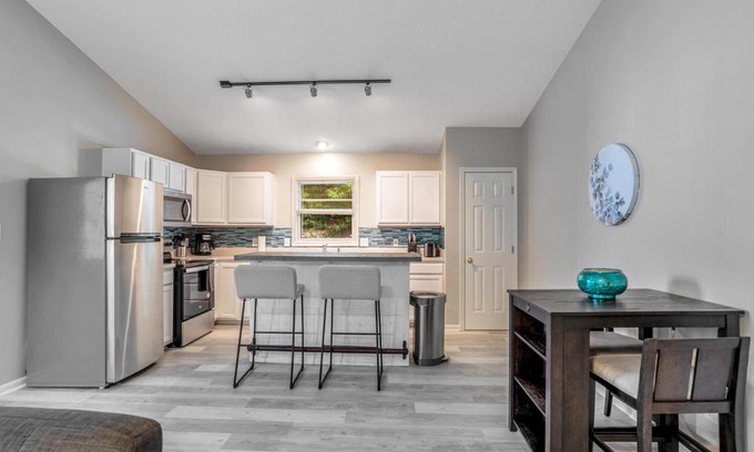 Royal Pines House | South Asheville Townhome 14 A