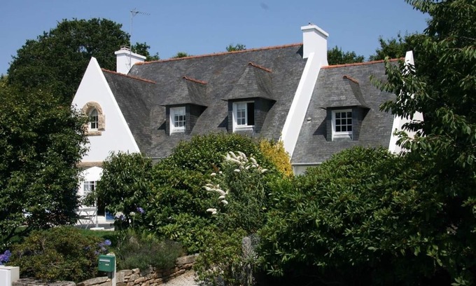 Saint-Marine House | South Brittany Sainte-Marine.800 m away from the beach.9 people,Wi-Fi,whirlpool