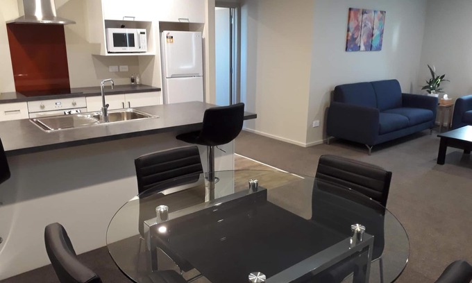 Invercargill House | South City Accommodation unit 1
