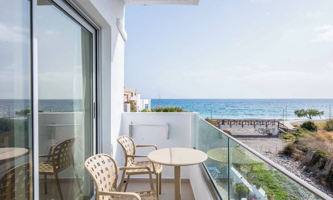 Koutsouras Apartment | South Coast Hotel