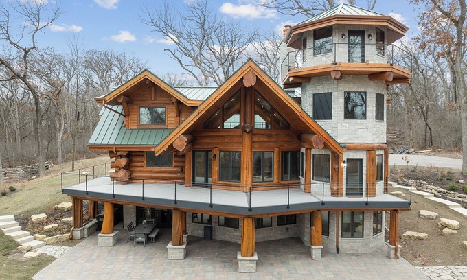 Zenda House | South Elder Acres: Log Cabin w/Indoor Pool