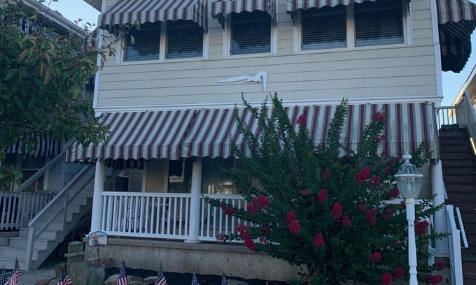 South End House | South End Gem-Just one block from the beach Ocean City NJ