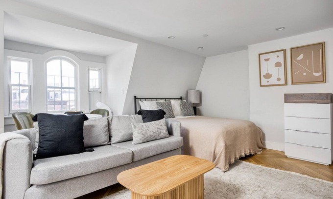 Columbus Apartment | South End Studio near T, Shops + Dining