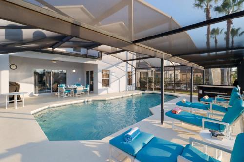 Lake Berkley Villa | South Facing Pool with Lake View - Hot Tub - Lake Berkley Gated Resort - Nr Disney