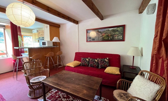 Le Sauze Apartment | South-facing T2 apartment, ski-in/ski-out, 6 ppl, Ski locker
