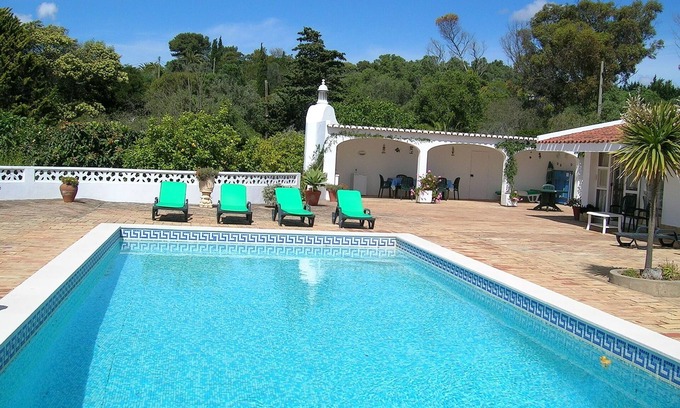 Funchal Villa | South Facing Villa-on one level - multi-generational family/2 families/friends