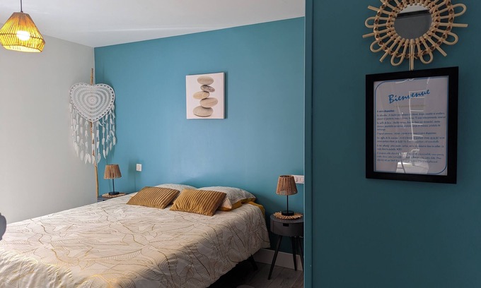 Saint-Vincent-de-Tyrosse Bed & Breakfast | SOUTH-WEST |1| Landes-40-Tyrosse, LC than CL, Guest rooms, Laëtitia