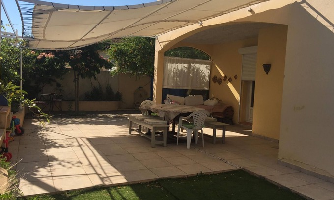 Beziers House | South-France-Hérault-Mer-Campagne-Villa-Baby equipment-Pets accepted-