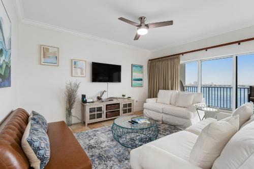 Pensacola Beach Apartment | South Harbour 07B