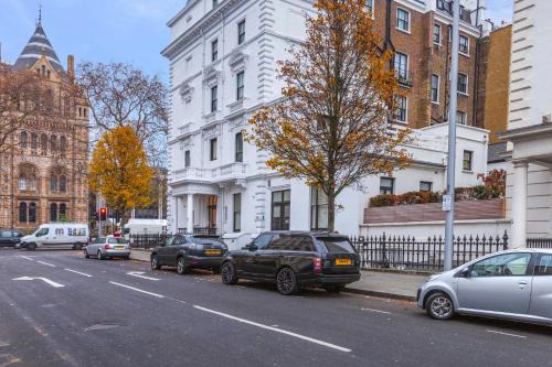 South Kensington Apartment | South Kensington Apartment x4, London
