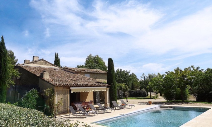 Cucuron House | South Luberon, Mas du Perussier *, 6 people, swimming pool, property of 1 ha