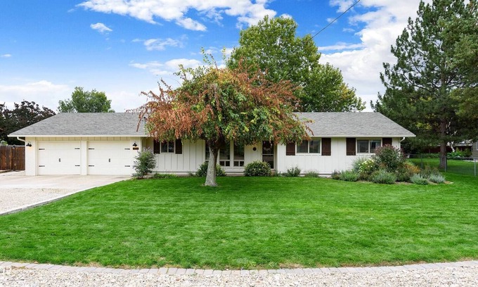 Nampa House | South Nampa Tree House