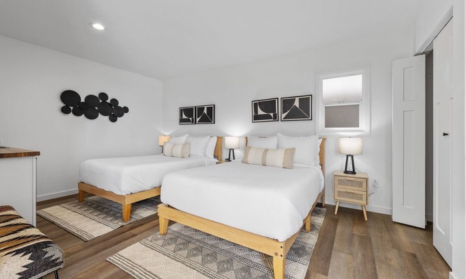 Oceanside Hotel | South O Bungalow 7 - Premium Double Studio + Patio