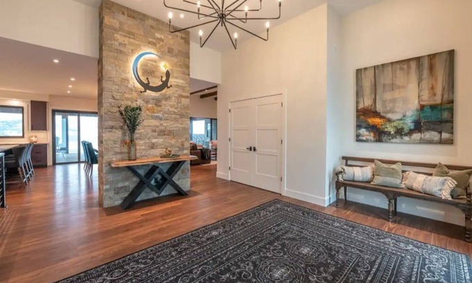 Okanagan-Similkameen House | South Okanagan Luxury!