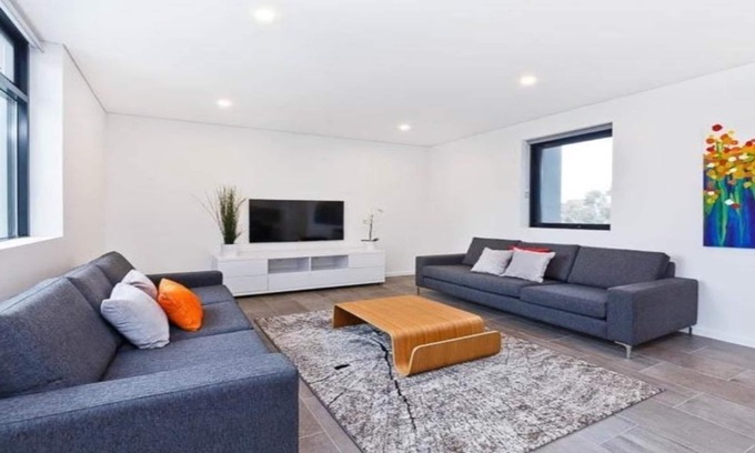 South Perth Apartment | South Perth Apartment Overlooking Swan