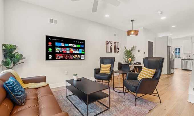 Girard Estates House | South Philly Game House | Close to Stadiums