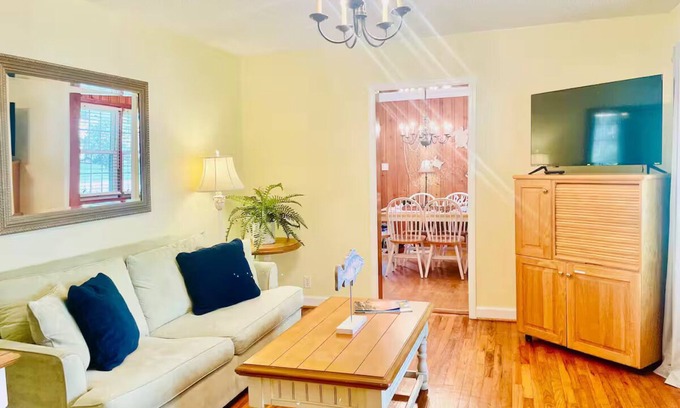 South River House | South River Retreat