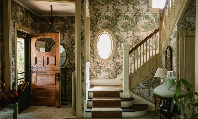 Bennington Hotel | South Shire